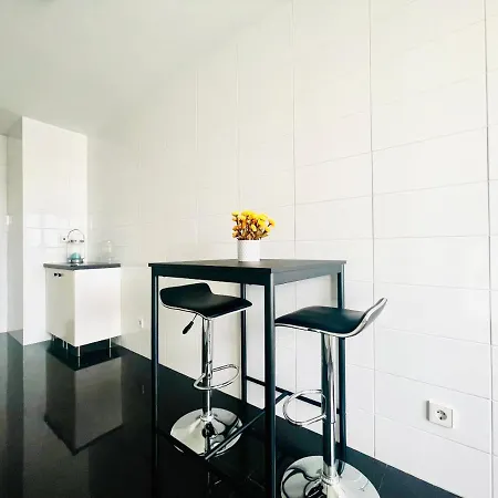 아파트 Vasco Da Gama Expo Apartment